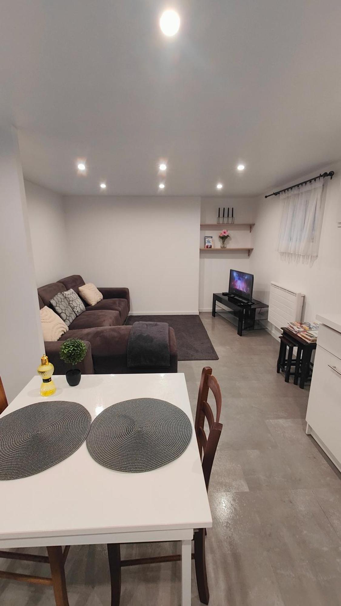 Bel Appartement F2 Entierement Renove Selestat Exterior photo